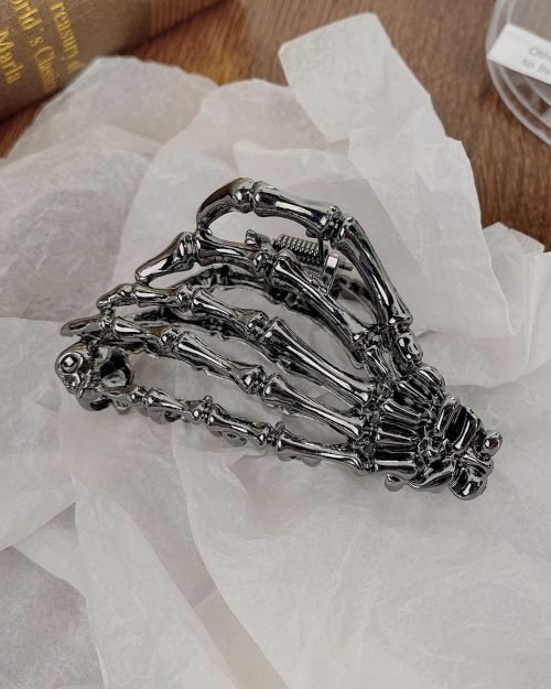 Skull Claw Hair Clip — Gunmetal